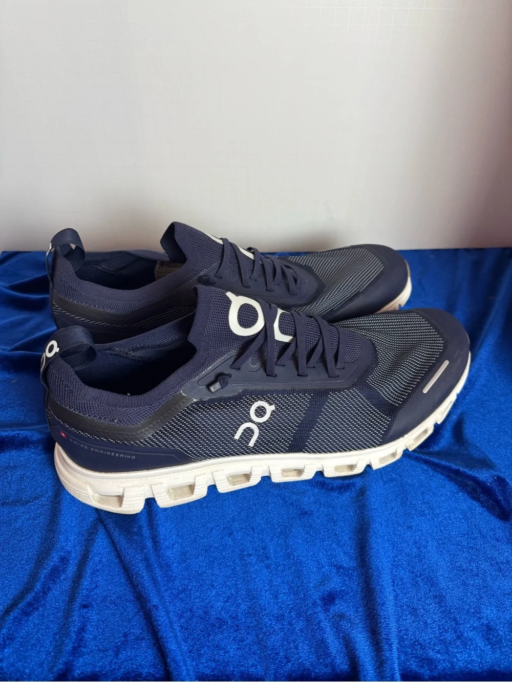 On Running Men's Cloud Versa 6 Navy and White